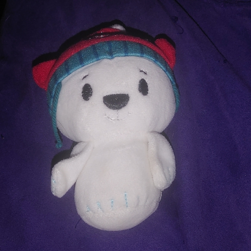 Hallmark Itty Bitty  Polar Bear